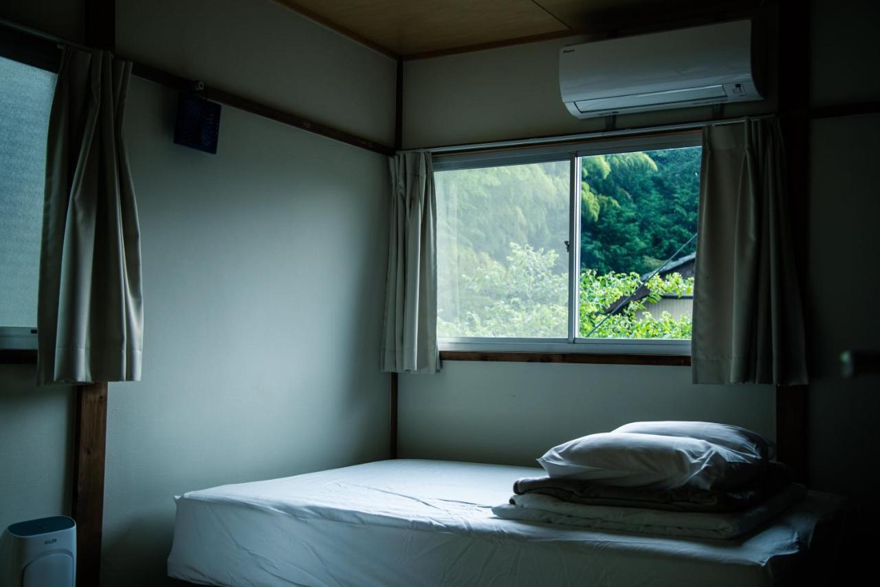 山の中の一棟貸切宿 五番地 Nambu (Yamanashi) 外观 照片